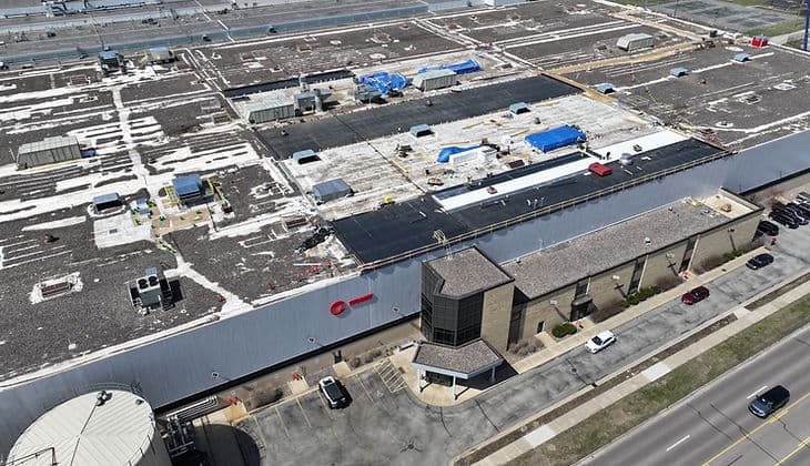 Interstate Roofing crew project, Trane Technologies, La Crosse, Wisconsin